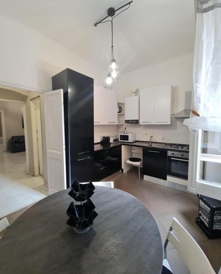 Appartamento Ampio Con 2 Posti Auto E Cortile *