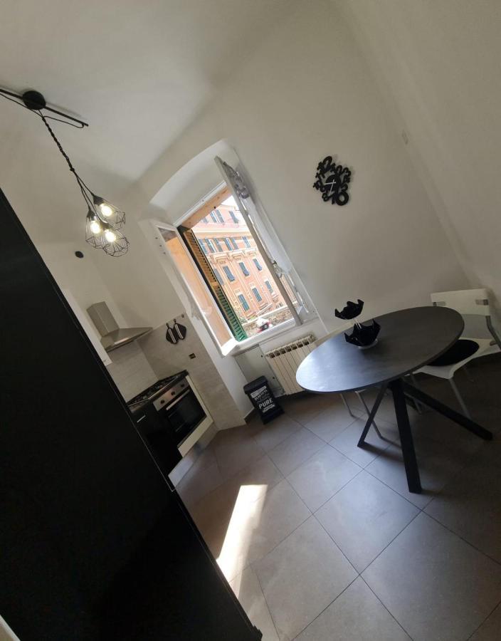 Ampio Con 2 Posti Auto E Cortile Appartement *