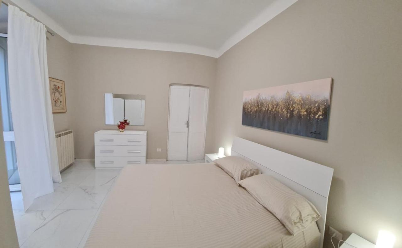 Ampio Con 2 Posti Auto E Cortile Appartement *